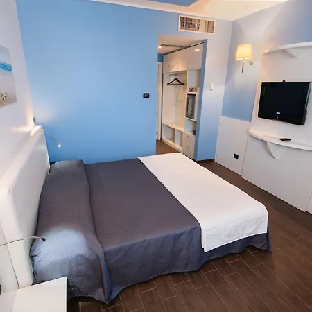 Mediterraneo Hotel 4*