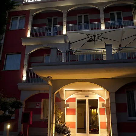 Mediterraneo Hotel 4*
