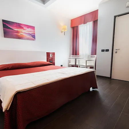 Hotel Mediterraneo 4*