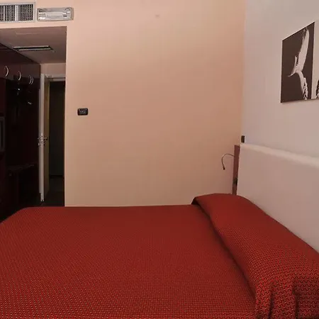 Hotel Mediterraneo 4*