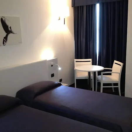 Mediterraneo Hotel